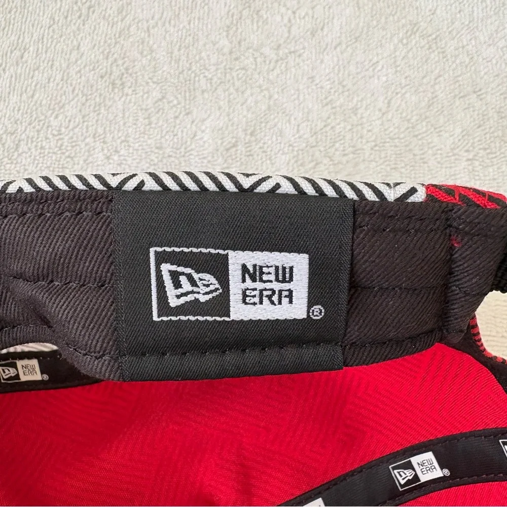New Era DTLR Exclusive Red and Black Chicago Bulls Cap
